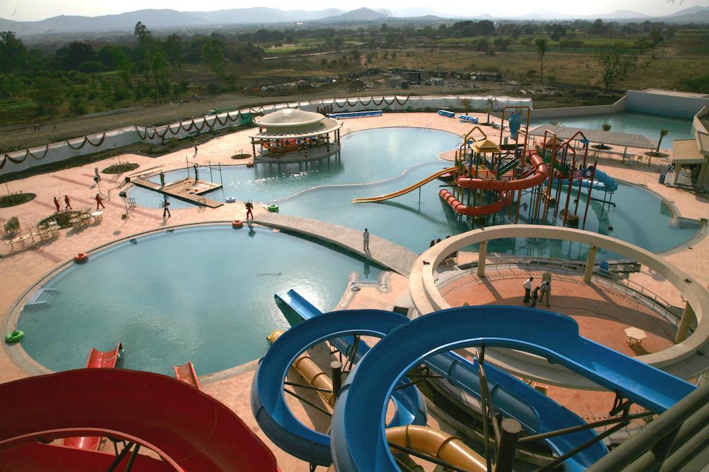 Sentosa Resorts & Water Park Chinchvad エクステリア 写真