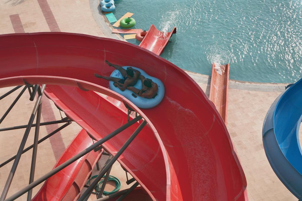 Sentosa Resorts & Water Park Chinchvad エクステリア 写真